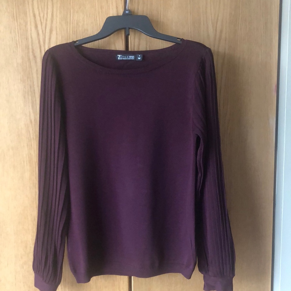 Women’s sweater